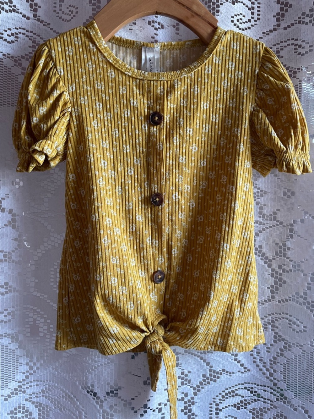 HEART + ARROW Mustard Girl’s Size 4 Floral Tie-Front Button Top